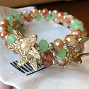 Beautiful multi gold bracelet pearls flower breads